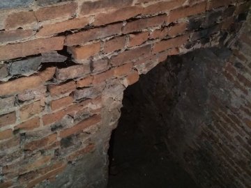 Сенсаційна знахідка у Луцьку: під цокольним поверхом вежі князів Чорторийських виявили підземні кімнати