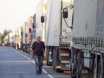 В Україні вводять сезонні обмеження для вантажівок