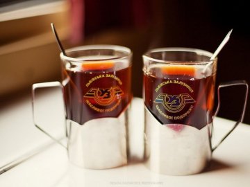 «Укрзалізниця»  закупила склянки по 2 тисячі гривень