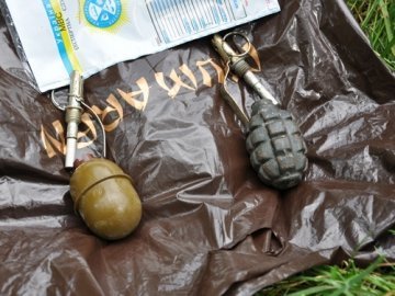 Служба безпеки України затримала мешканця Луцька при спробі продати бойові гранати
