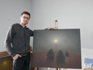 Імітація руху і шуму: художник з Волині хоче запатентувати власну техніку написання картин