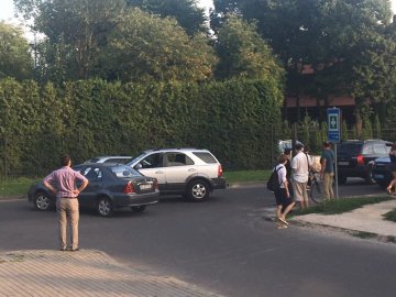 Аварія в Луцьку: не розминулися легковик і позашляховик