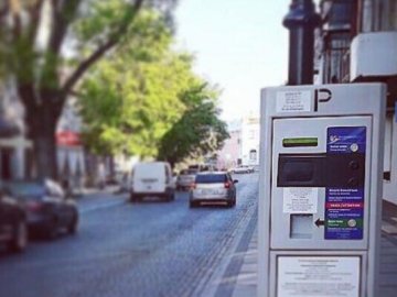 У Луцьку встановлять новий тариф на паркування автівок 