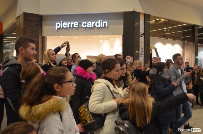 «Чорна п’ятниця» в ТРЦ «ПортCity». ФОТОРЕПОРТАЖ