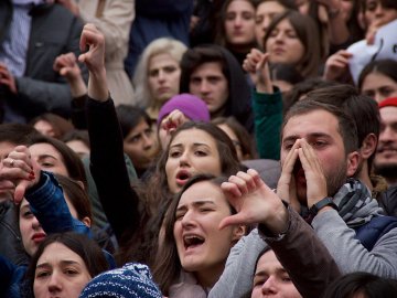 Луцькі студенти влаштують акцію протесту, щоб їздити в маршрутках за 2,50