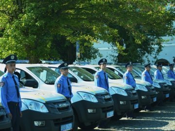 Волинській поліції передали 38 автомобілів з ЄС. ФОТО 