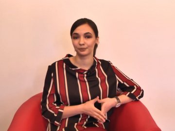 «Аверс бреше»: працівниця Волинської ОДА зняла відеоблог про маніпуляції телеканалу