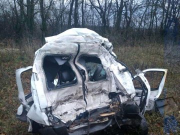 Жахлива аварія на Рівненщині: загинуло двоє людей. ФОТО