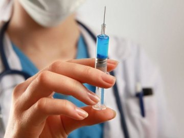 Кір атакує: кому і чим вакцинуватися