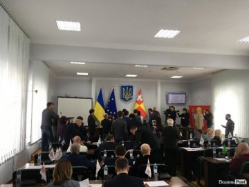Депутати вдруге заблокували президію Луцькради 