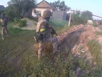 Волинські військові знищили лінію оборони бойовиків навколо Мар’їнки
