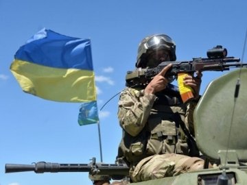 Українські військові на Донбасі відбили у диверсантів трофей