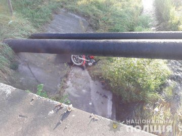 На Рівненщині хлопець на смерть розбився на мотоциклі