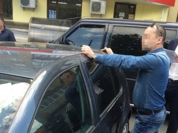 На хабарі зловили начальника кримінальної поліції Луцька
