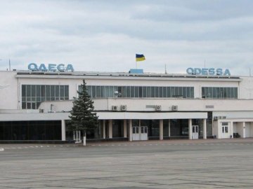 В аеропорту Одеси екстрено сів літак