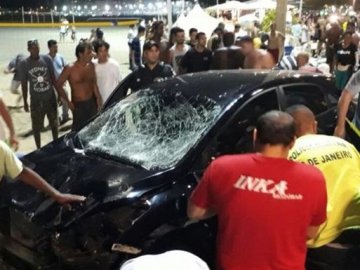 У Бразилії автомобіль в'їхав у натовп людей: постраждало 15 людей