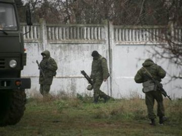 Викрадених у Криму активістів відпустили. ДОПОВНЕНО