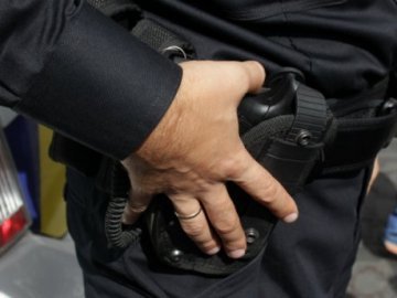 Жорстока бійка у Калуші: поліцейським довелося стріляти