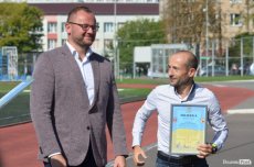 Волинським чемпіонам до Дня спорту подарували три квартири. ФОТО