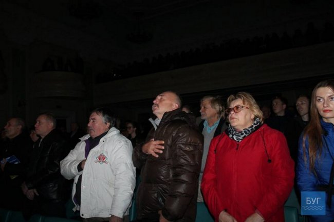 «Майдан волі і печалі»: день Гідності та Свободи у Нововолинську