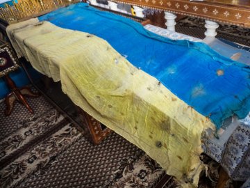 На Волині в сховку знайшли 75-річний прапор України