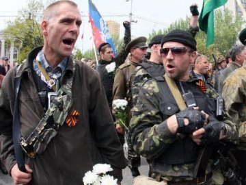 На Донбасі російські військові побили свого командира