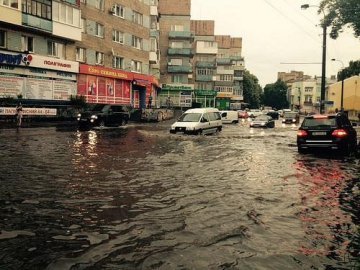 В місті Рівне - потоп.ФОТО.ВІДЕО