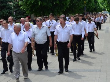 У Луцьку – хода пам’яті жертв політичних репресій. ФОТО