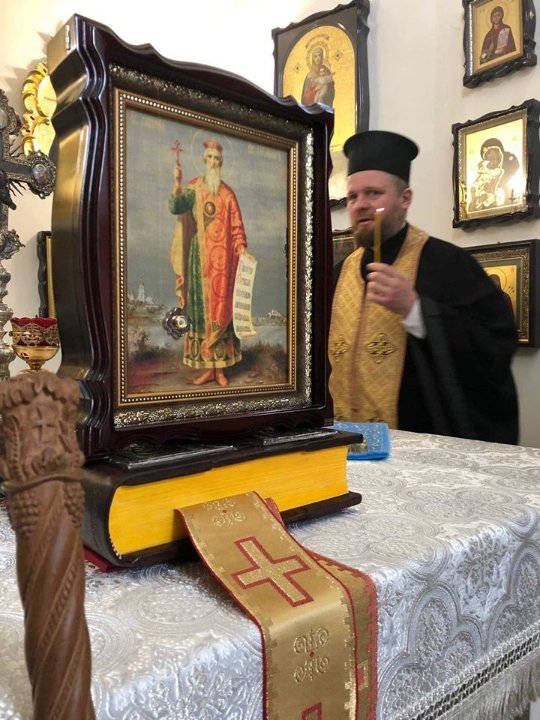 До володимир-волинського собору привезли ікону з мощами Володимира Великого