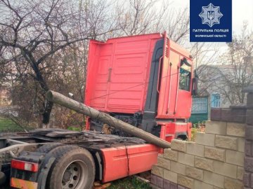 Водій вантажівки був п'яний: повідомили деталі аварії у Луцьку