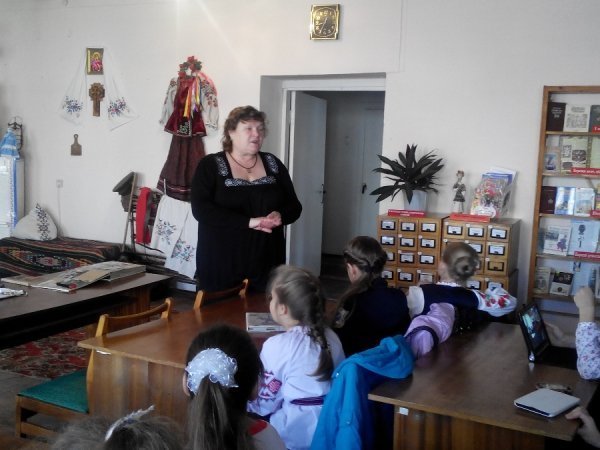 У луцькій бібліотеці відбувся вечір гумору. ФОТО У луцькій бібліотеці відбувся вечір гумору. ФОТО