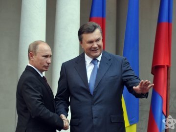 Янукович підтвердив, що просив Путіна ввести війська в Україну