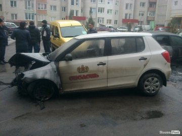 Міліціонерів попросили розібратися із підпалами автомобілів у Луцьку