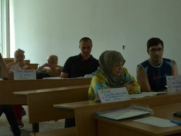 У Луцьку переселенці з Криму вчать українську. ФОТО