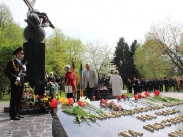 Луцьк вшанував «чорнобильців». ФОТО 