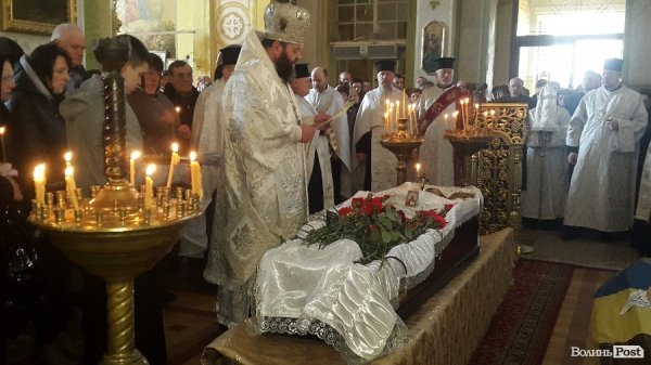 Лучани попрощались із загиблим Героєм Олегом Горкавчуком. ФОТО