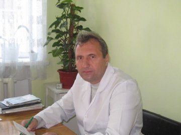 Депутат Волиньради боїться, що лікарі повтікають за кордон. ВІДЕО