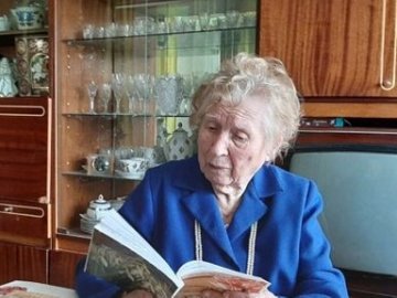 104-річна басуся з Волині поділилась секретом довголіття. ВІДЕО 