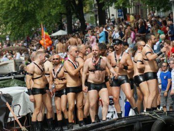 Дозволити паради секс-меншин у Луцьку, - петиція