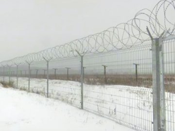 Литва відгородилася від РФ парканом. ВІДЕО