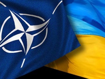 НАТО: за український Крим та санкції проти Росії