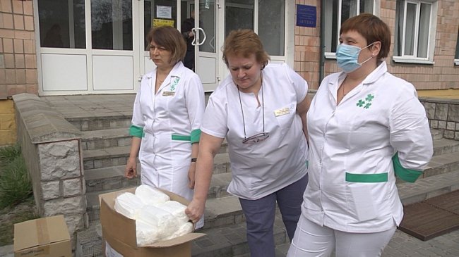Волинські лікарні отримали допомогу для боротьби з коронавірусом. ФОТО