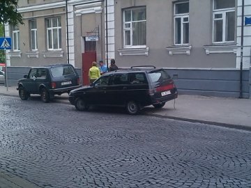 Опублікували відео з п’яним чиновником, що скоїв аварію в Луцьку. ВІДЕО