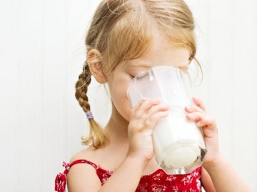 Молоко на прилавках – фальсифікат на 80%, – депутат Волиньради