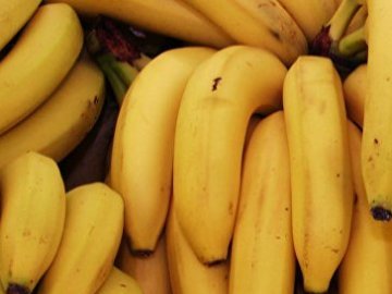 Банани під загрозою: популярний фрукт «з'їдає» грибок 