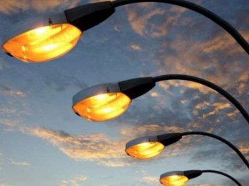У Володимирі через негоду непрацюють 40 вуличних ліхтарів