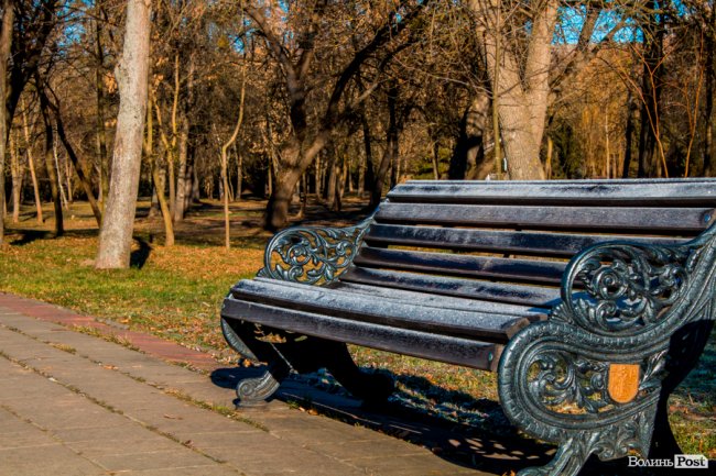 Луцьк в останній осінній день. ФОТОРЕПОРТАЖ