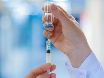 Перша українська вакцина проти COVID-19 має з'явитися у 2022 році