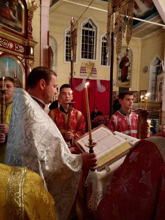 У селі на Волині помолилися перед мощами трьох святих. ФОТО