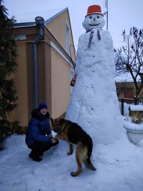 Гігантський сніговик з Луцька підірвав мережу